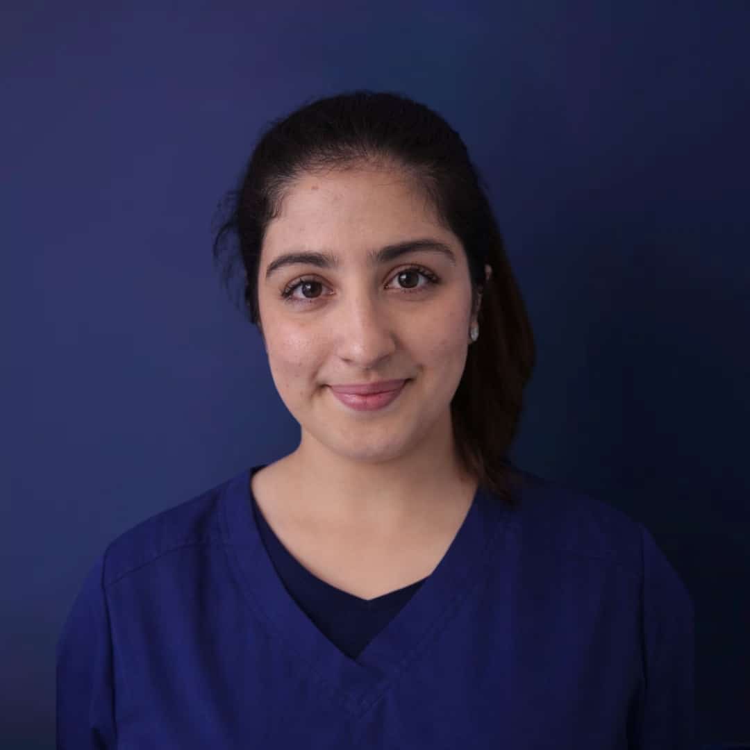 Fatimah Mian - Dental Hygienist GDC: 290146 Graduation: Dentist (BDS)